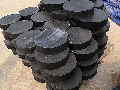 大余县板式橡胶支座由若干层橡胶片与薄钢板经加压硫化